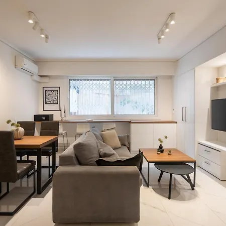 Apartment *kolonaki Chic* Minimalist In